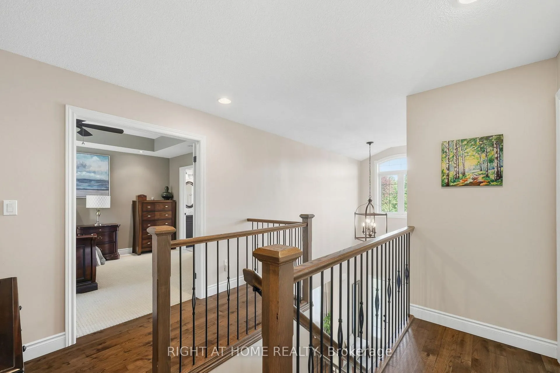 Photo 25 of 35 Caverhill Crescent, Middlesex Centre, Komoka — HOMEH