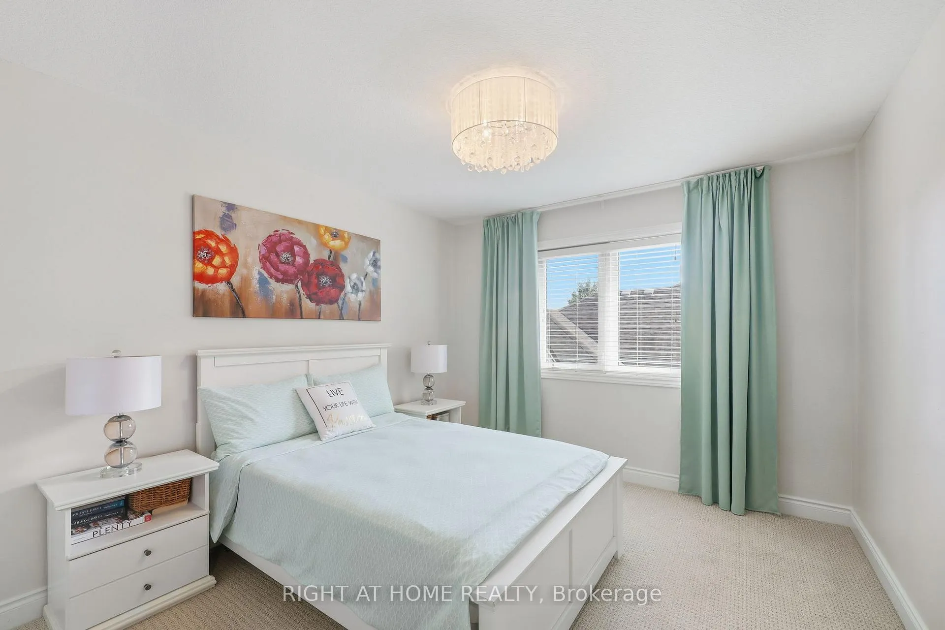 Photo 32 of 35 Caverhill Crescent, Middlesex Centre, Komoka — HOMEH