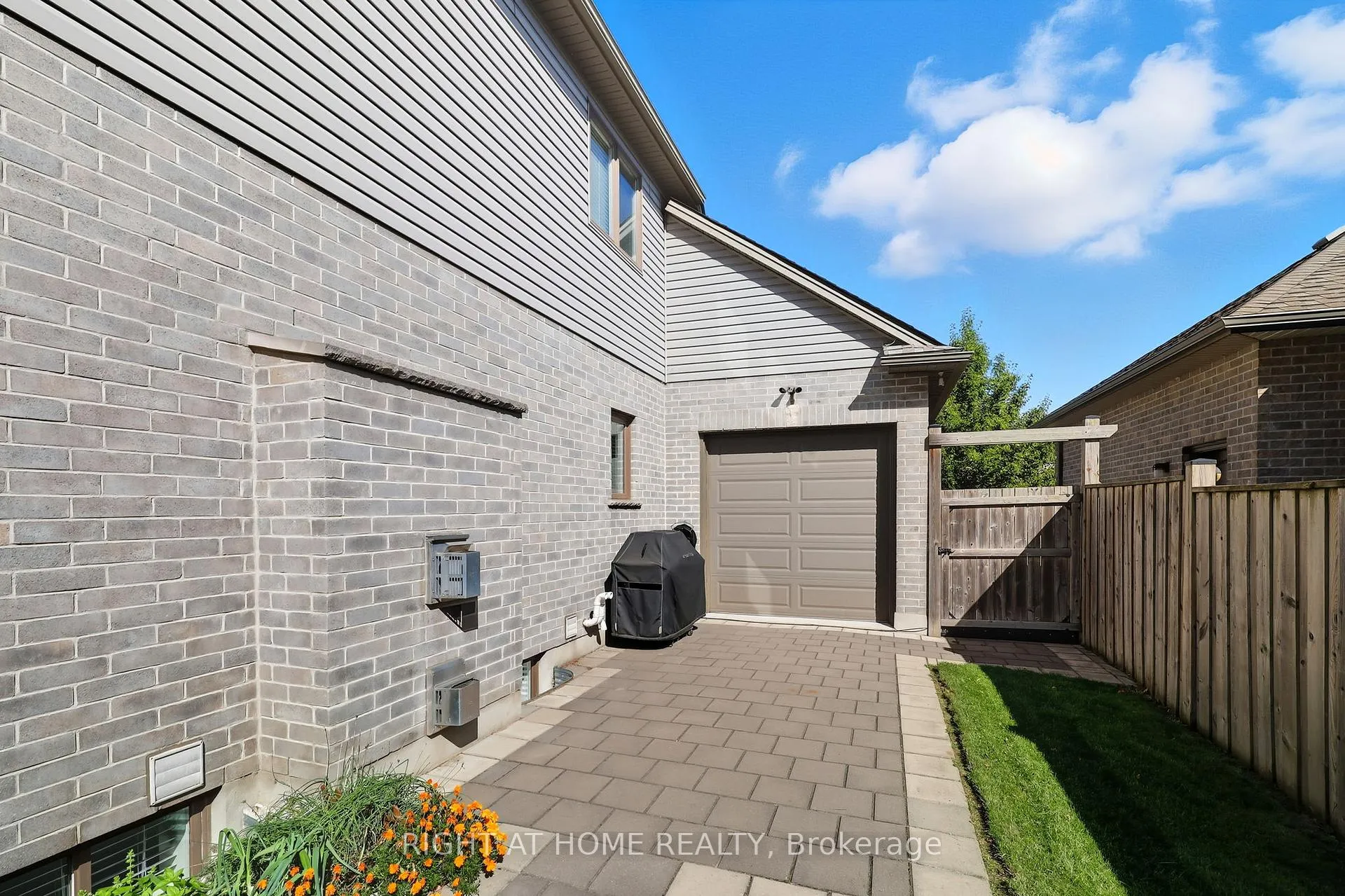 Photo 43 of 35 Caverhill Crescent, Middlesex Centre, Komoka — HOMEH