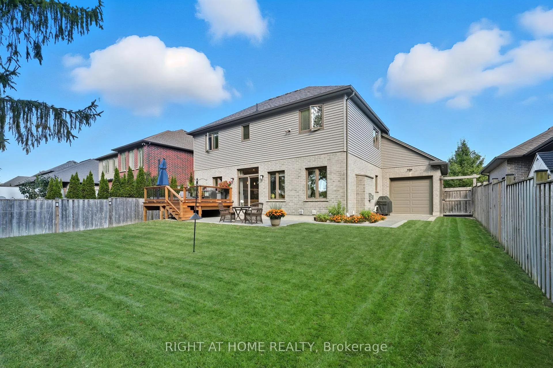 Photo 46 of 35 Caverhill Crescent, Middlesex Centre, Komoka — HOMEH