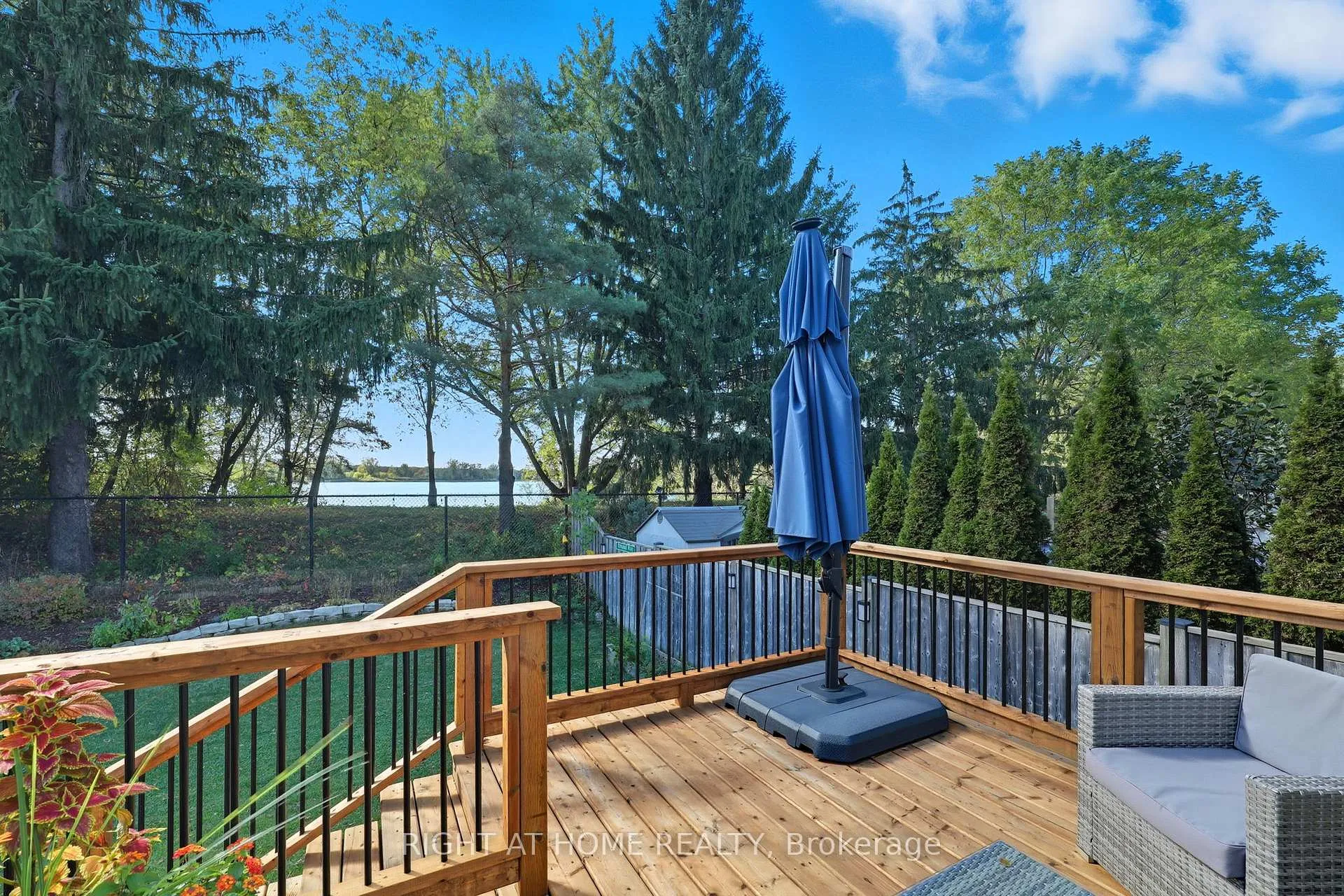 Photo 47 of 35 Caverhill Crescent, Middlesex Centre, Komoka — HOMEH