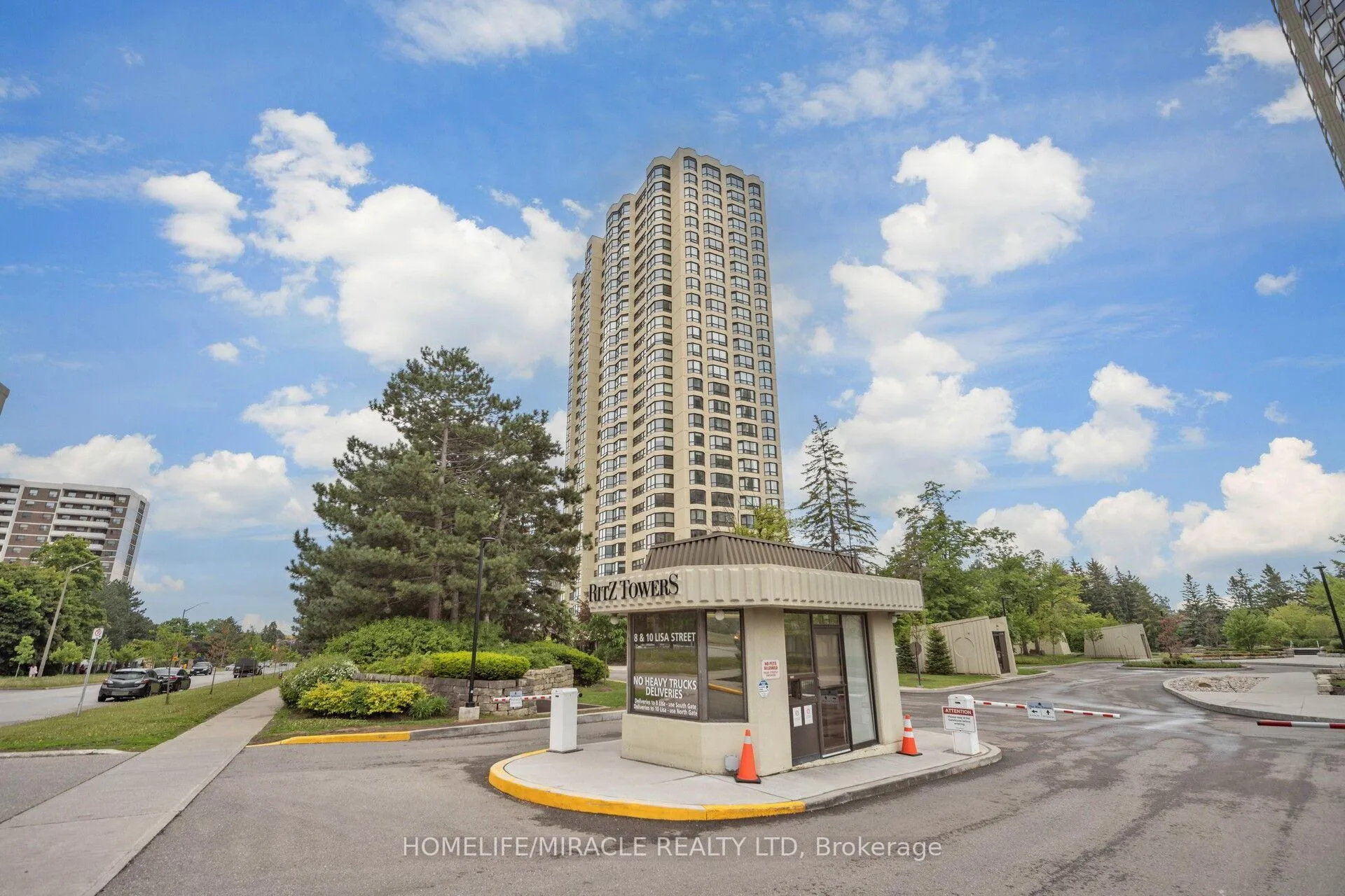 Photo 6 of Unit 1802, 8 Lisa Street, Brampton, Queen Street Corridor — HOMEH