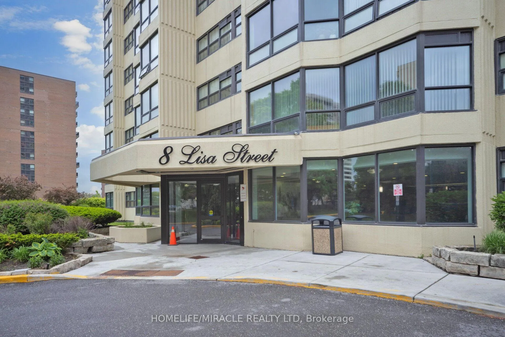 Photo 7 of Unit 1802, 8 Lisa Street, Brampton, Queen Street Corridor — HOMEH