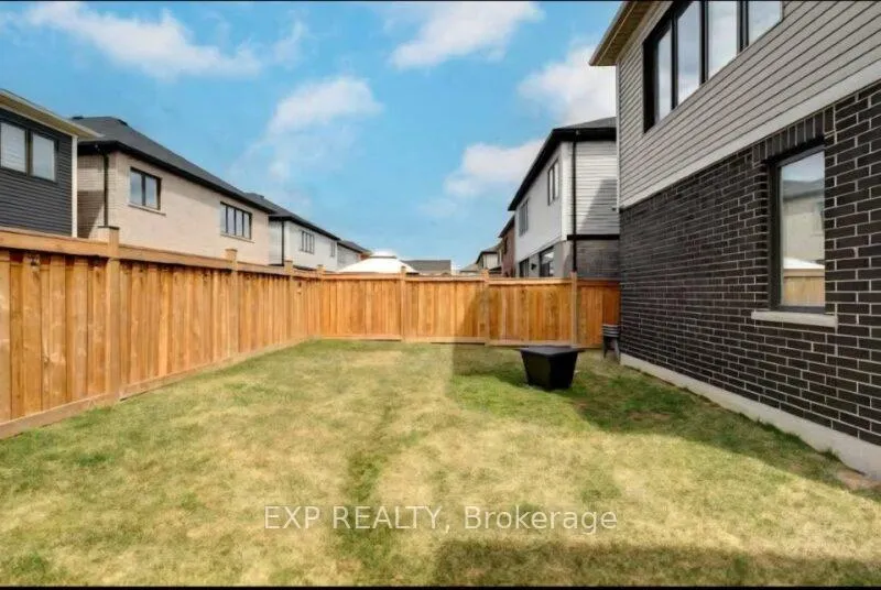 Photo 37 of 19 Malcolm Crescent, Haldimand — HOMEH