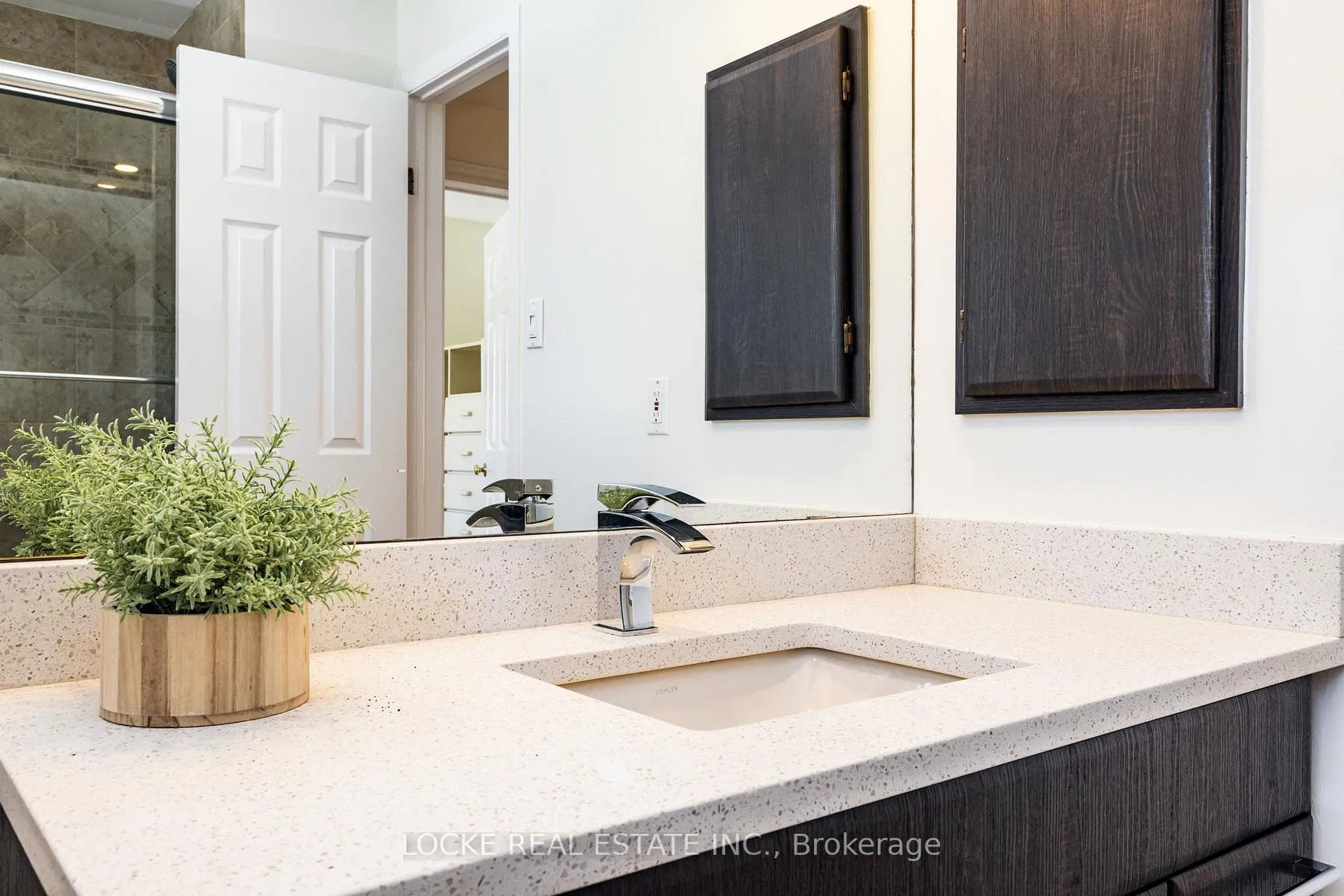 Photo 31 of 1404 Forest Valley Drive, Ottawa, Chapel Hill — HOMEH