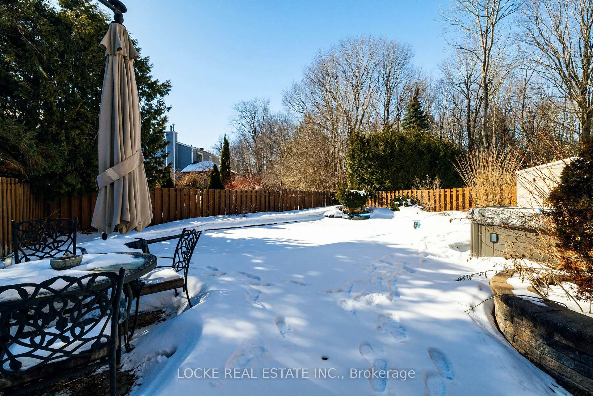 Photo 41 of 1404 Forest Valley Drive, Ottawa, Chapel Hill — HOMEH