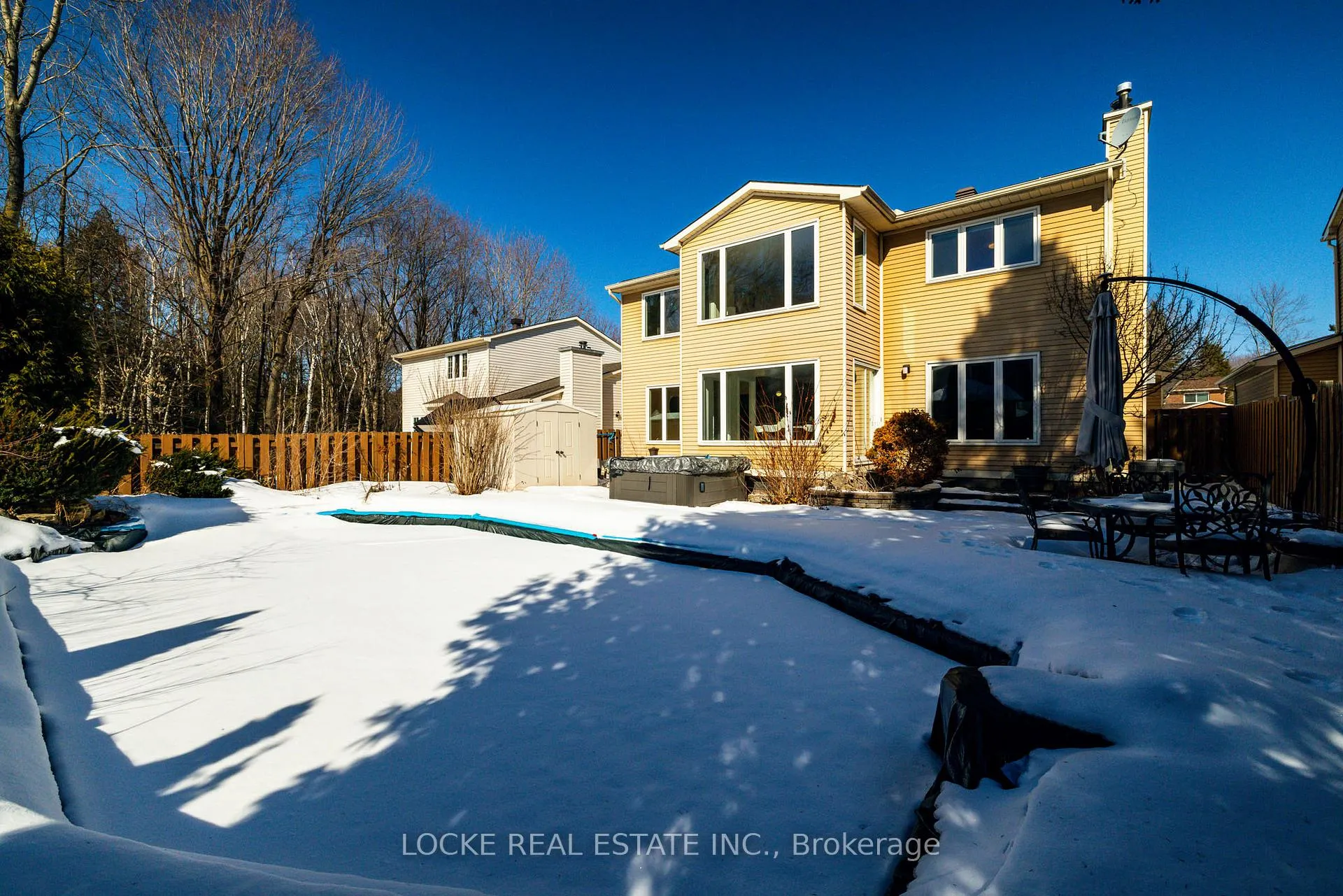 Photo 42 of 1404 Forest Valley Drive, Ottawa, Chapel Hill — HOMEH