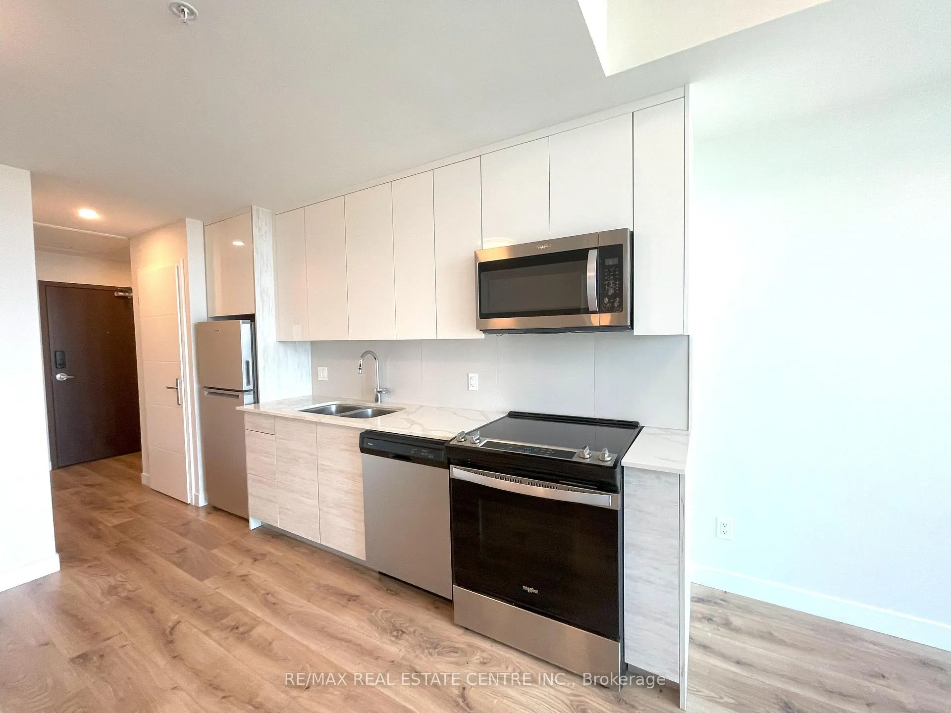 Front of Unit 2505, 60 Frederick Street