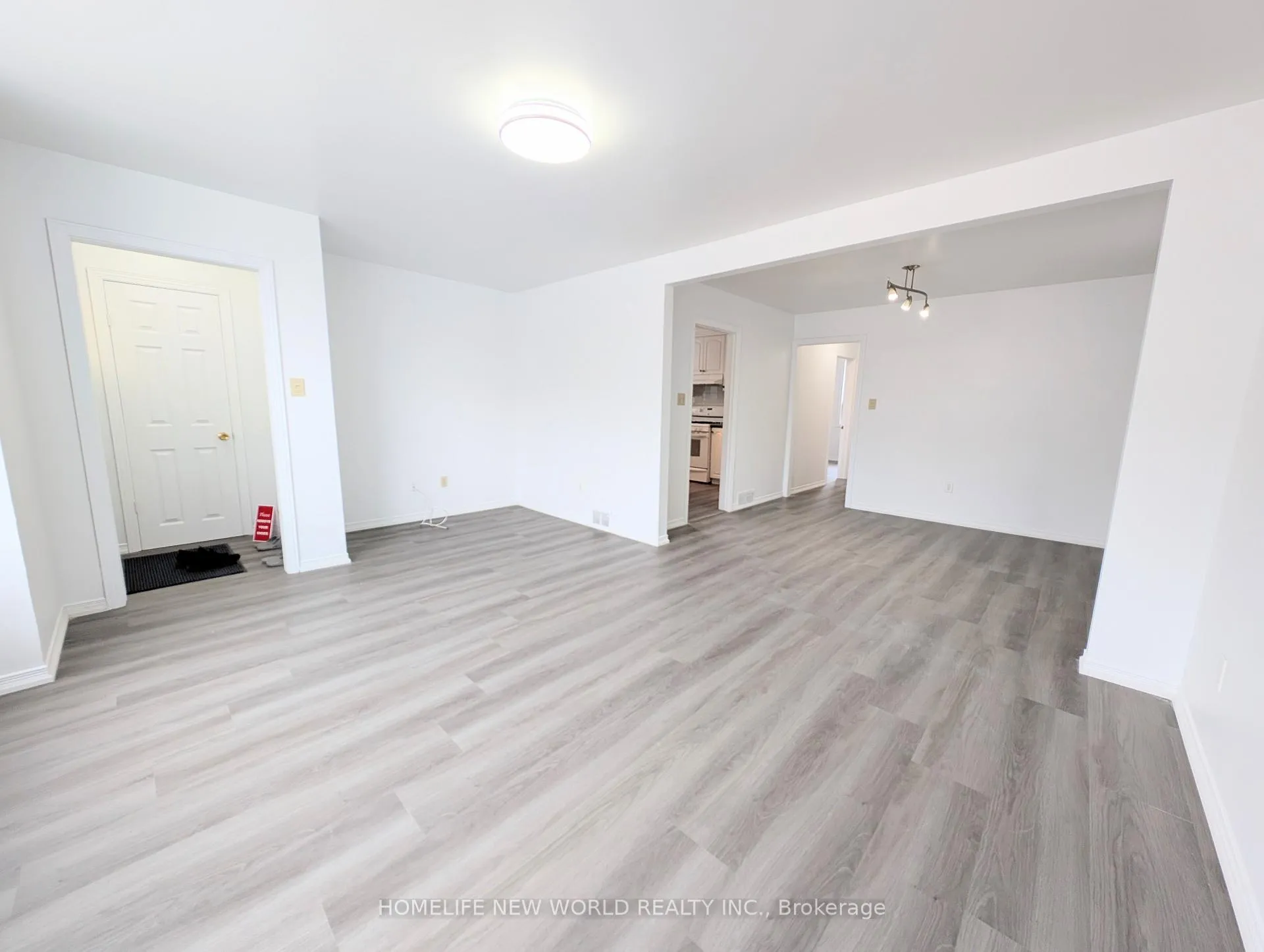 Photo 8 of 53 Dunraven Drive, Toronto, Keelesdale-Eglinton West — HOMEH