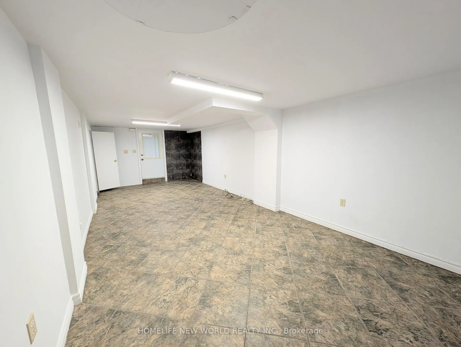 Photo 21 of 53 Dunraven Drive, Toronto, Keelesdale-Eglinton West — HOMEH