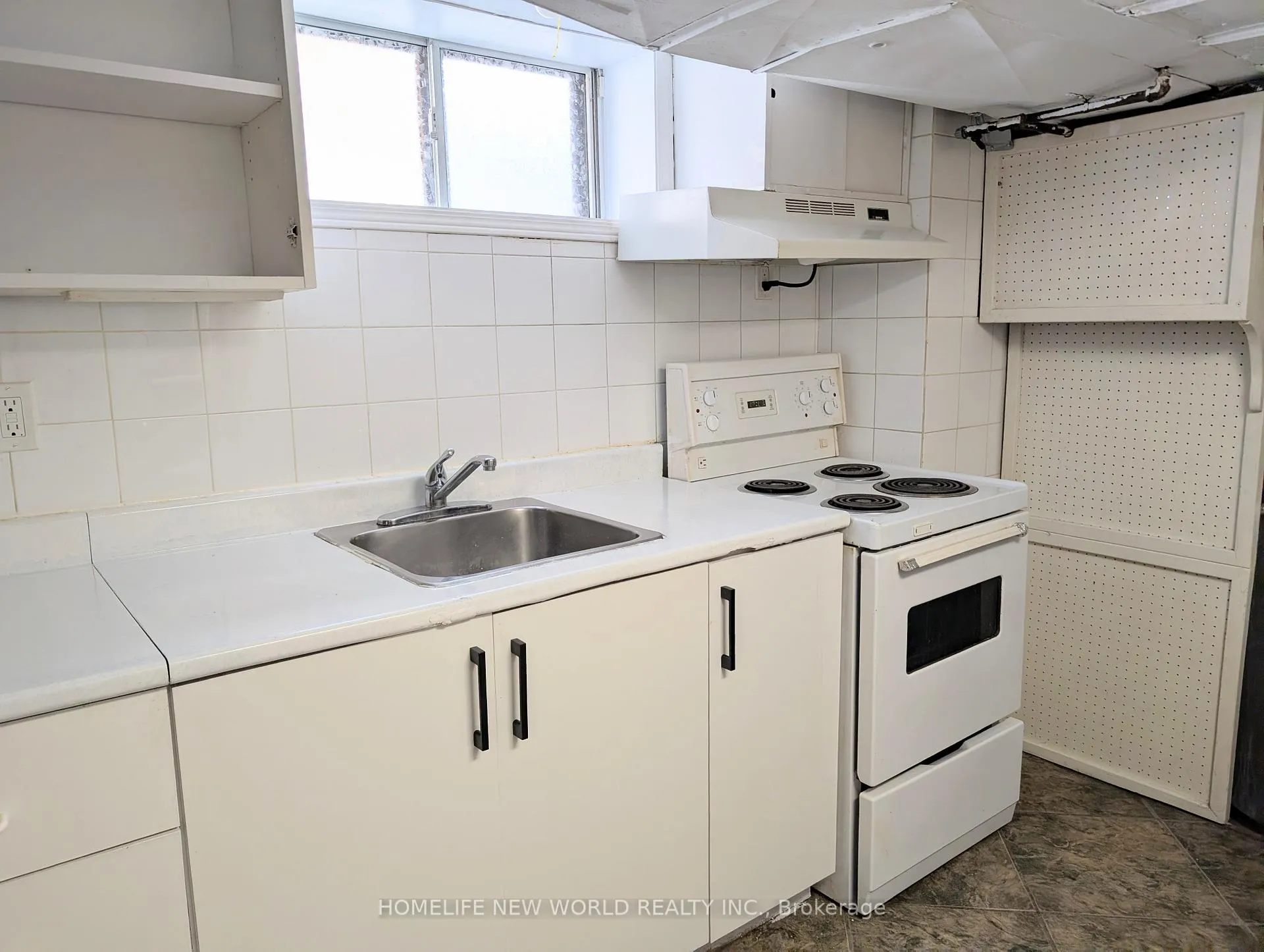 Photo 23 of 53 Dunraven Drive, Toronto, Keelesdale-Eglinton West — HOMEH