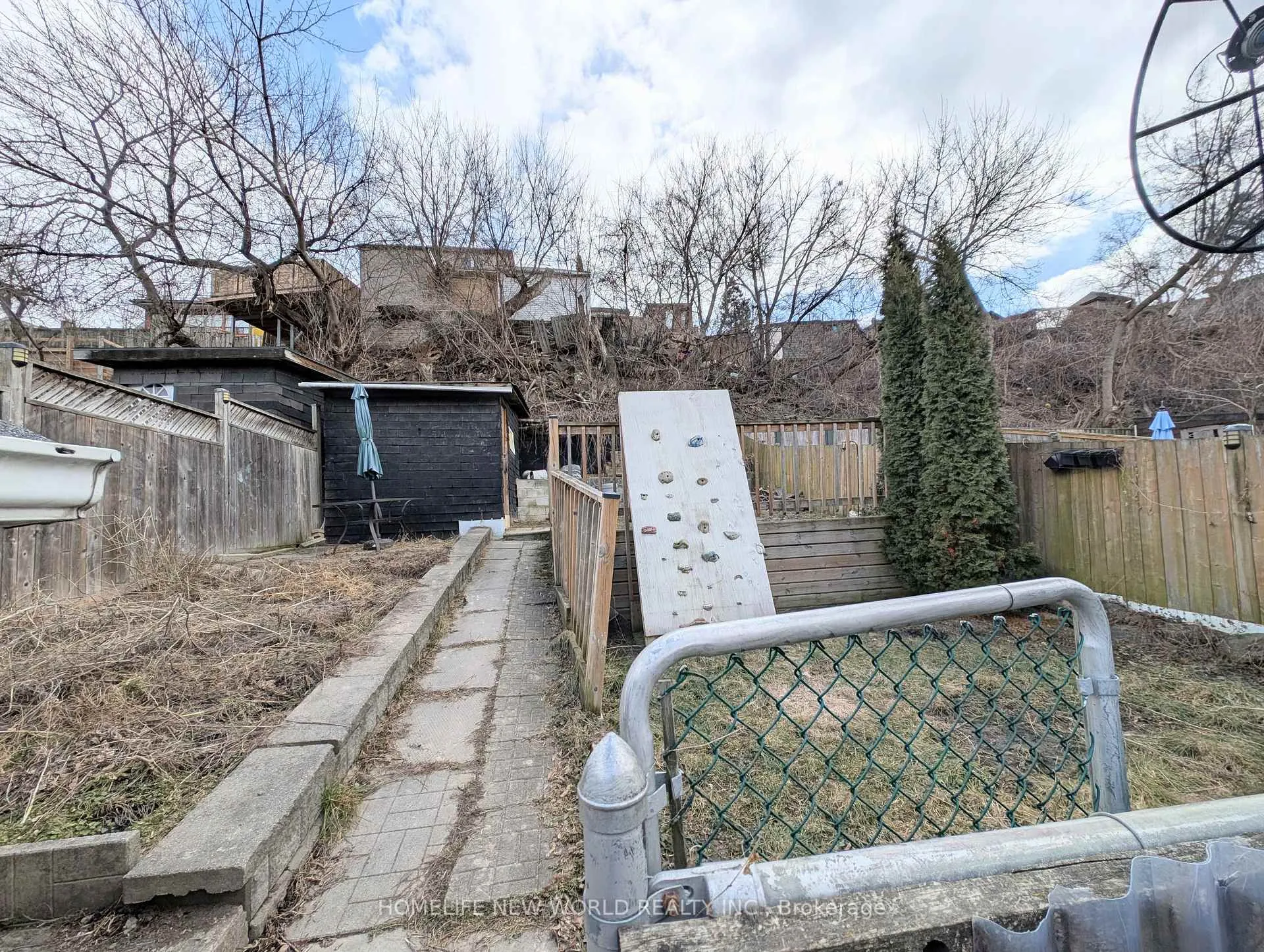 Photo 26 of 53 Dunraven Drive, Toronto, Keelesdale-Eglinton West — HOMEH