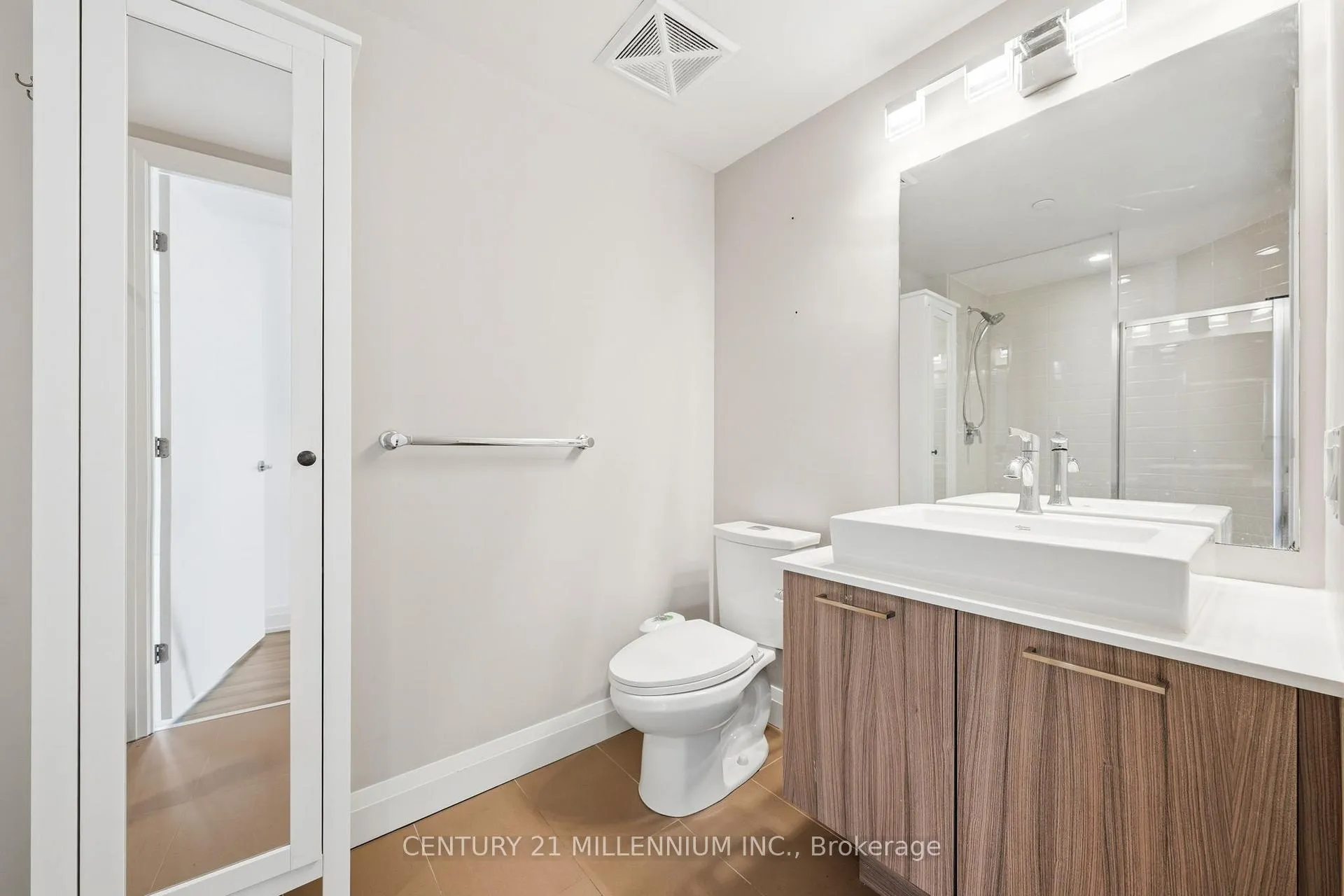 Photo 31 of Unit 627, 4800 Highway 7 Road, Vaughan, East Woodbridge — HOMEH