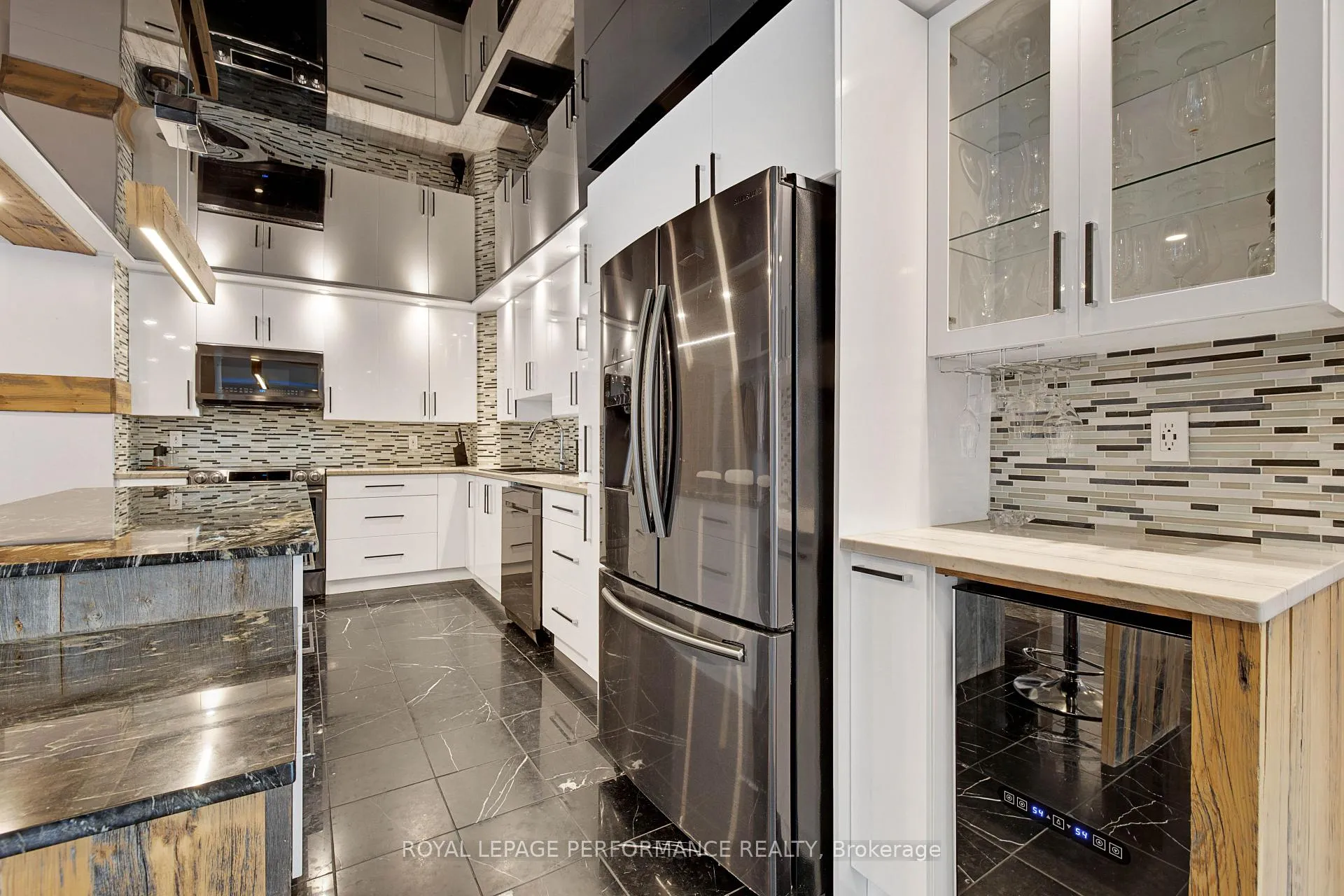 Photo 14 of Unit 1905, 160 George Street, Ottawa, Lower Town/Byward Market — HOMEH