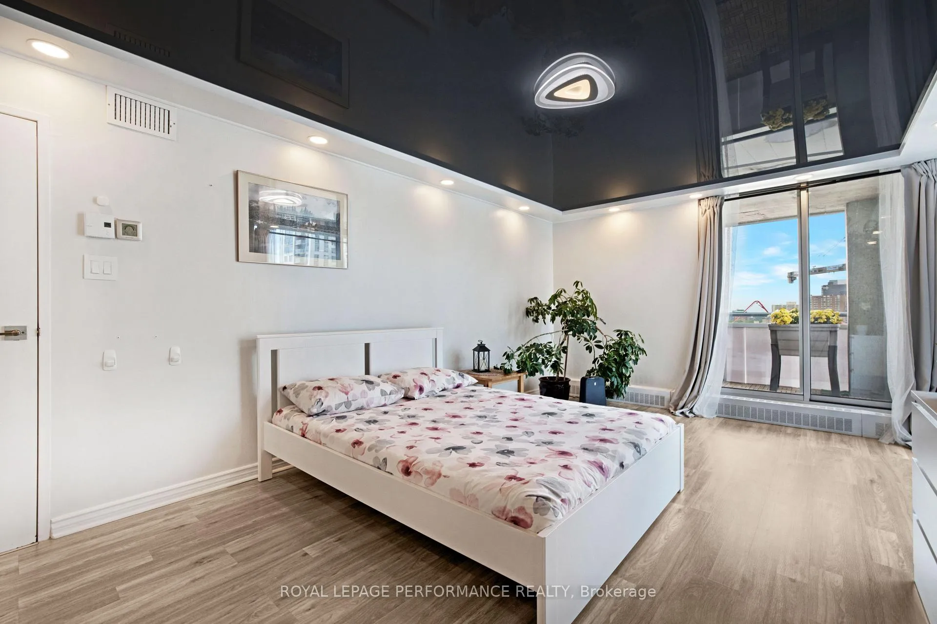 Photo 34 of Unit 1905, 160 George Street, Ottawa, Lower Town/Byward Market — HOMEH
