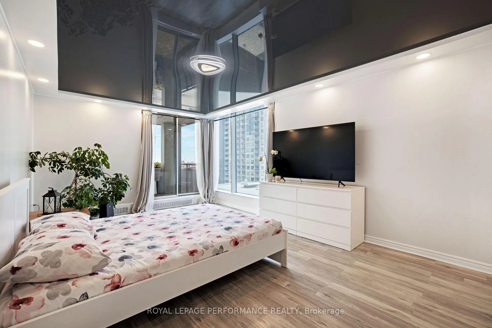 Photo 36 of Unit 1905, 160 George Street, Ottawa, Lower Town/Byward Market — HOMEH
