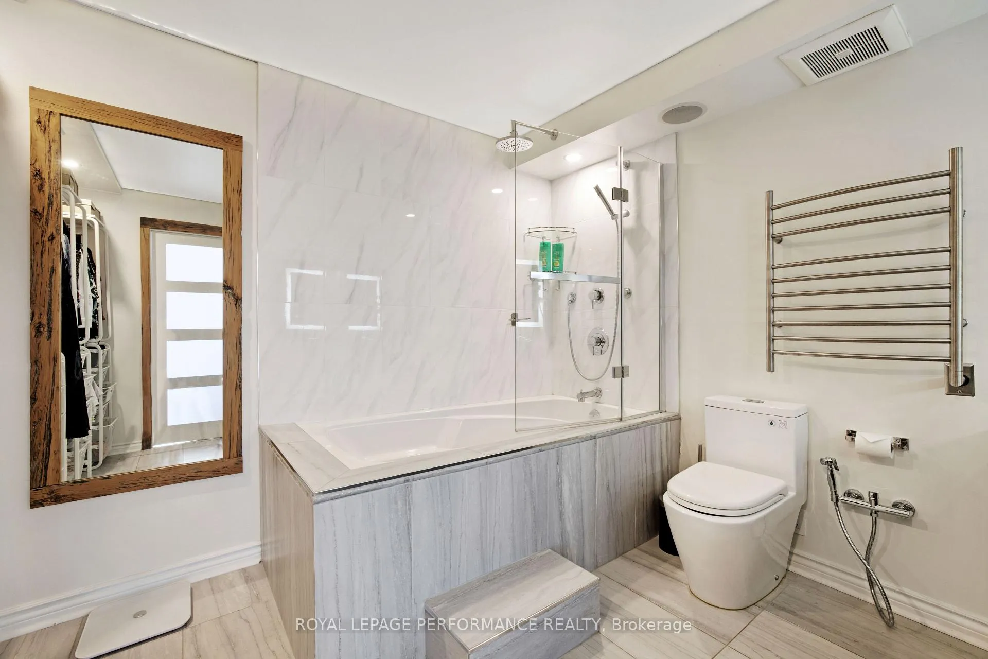 Photo 38 of Unit 1905, 160 George Street, Ottawa, Lower Town/Byward Market — HOMEH