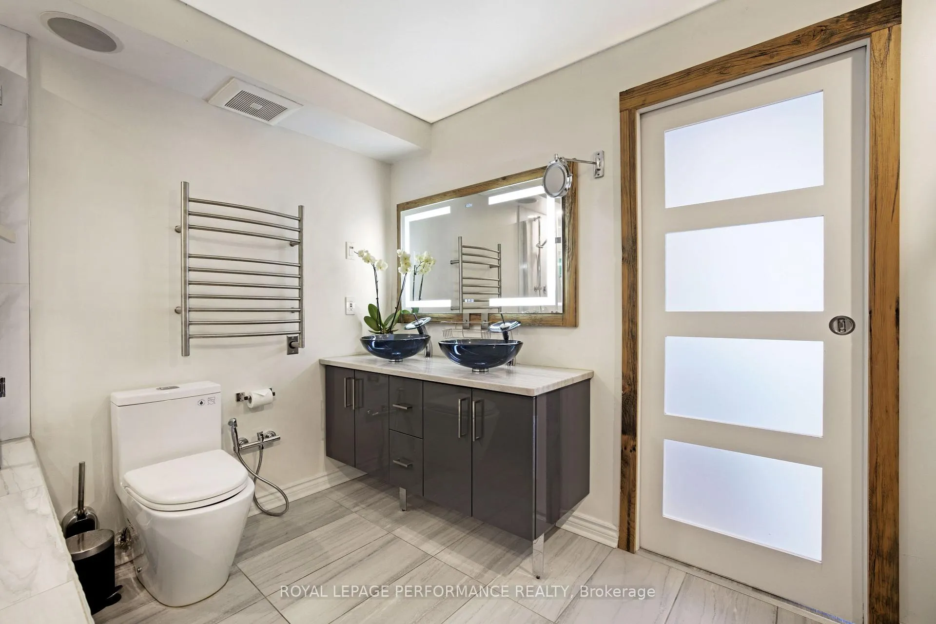 Photo 39 of Unit 1905, 160 George Street, Ottawa, Lower Town/Byward Market — HOMEH