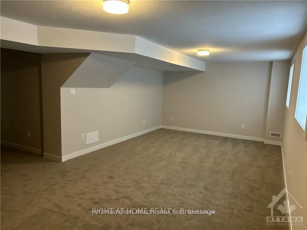 Photo 10 of 405 Appalachian Circle N, Ottawa, Barrhaven - Half Moon Bay — HOMEH