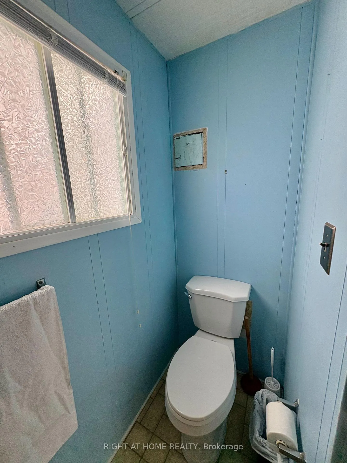 Photo 17 of 14 Sinclair Avenue S, Wasaga Beach — HOMEH