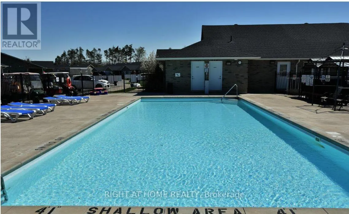 Photo 23 of 14 Sinclair Avenue S, Wasaga Beach — HOMEH
