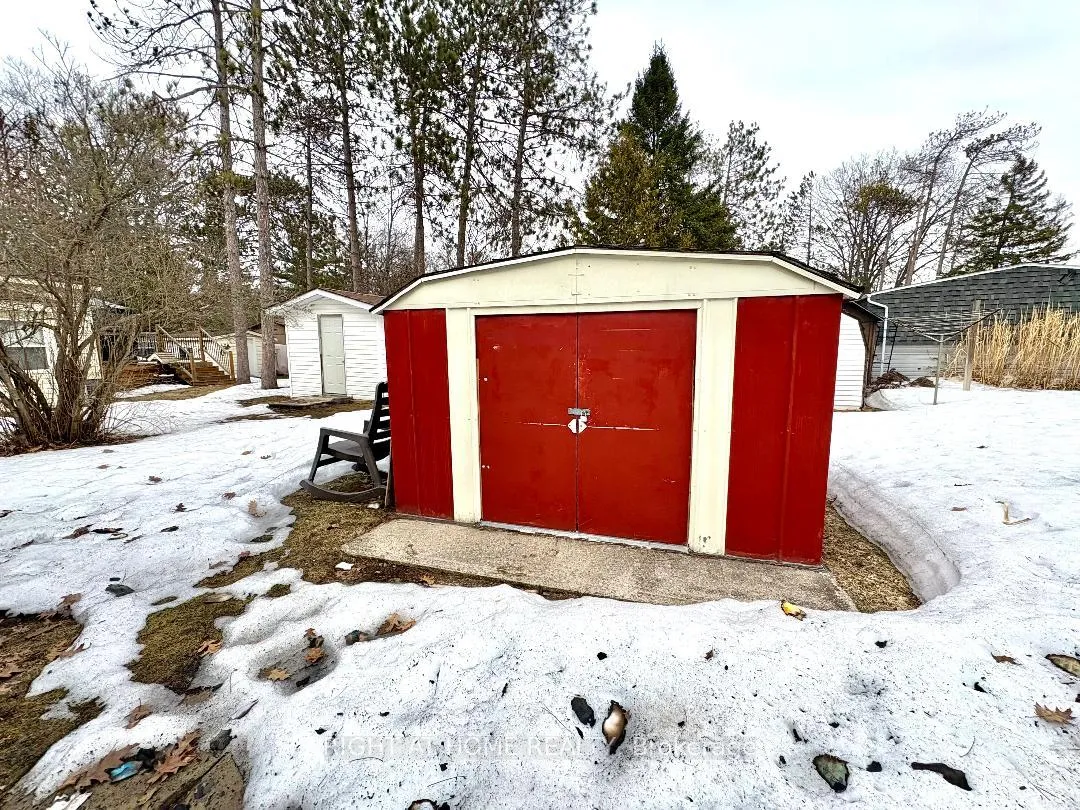 Photo 24 of 14 Sinclair Avenue S, Wasaga Beach — HOMEH