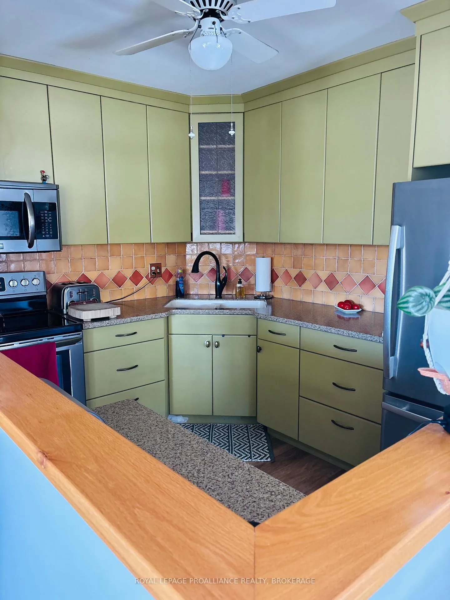 Photo 4 of Unit 301, 66 Greenview Drive, Kingston, Central City West — HOMEH
