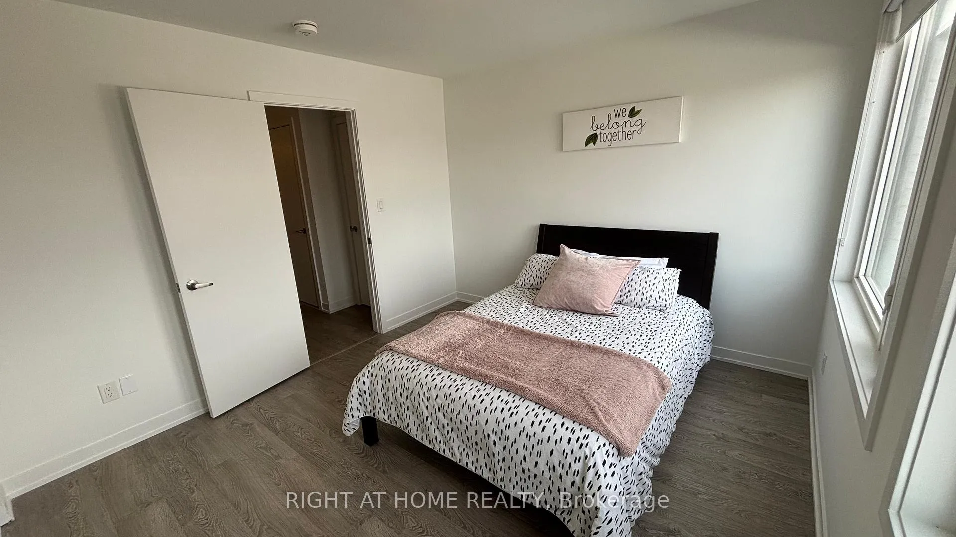 Photo 25 of 110 Green Gardens Boulevard, Toronto, Englemount-Lawrence — HOMEH