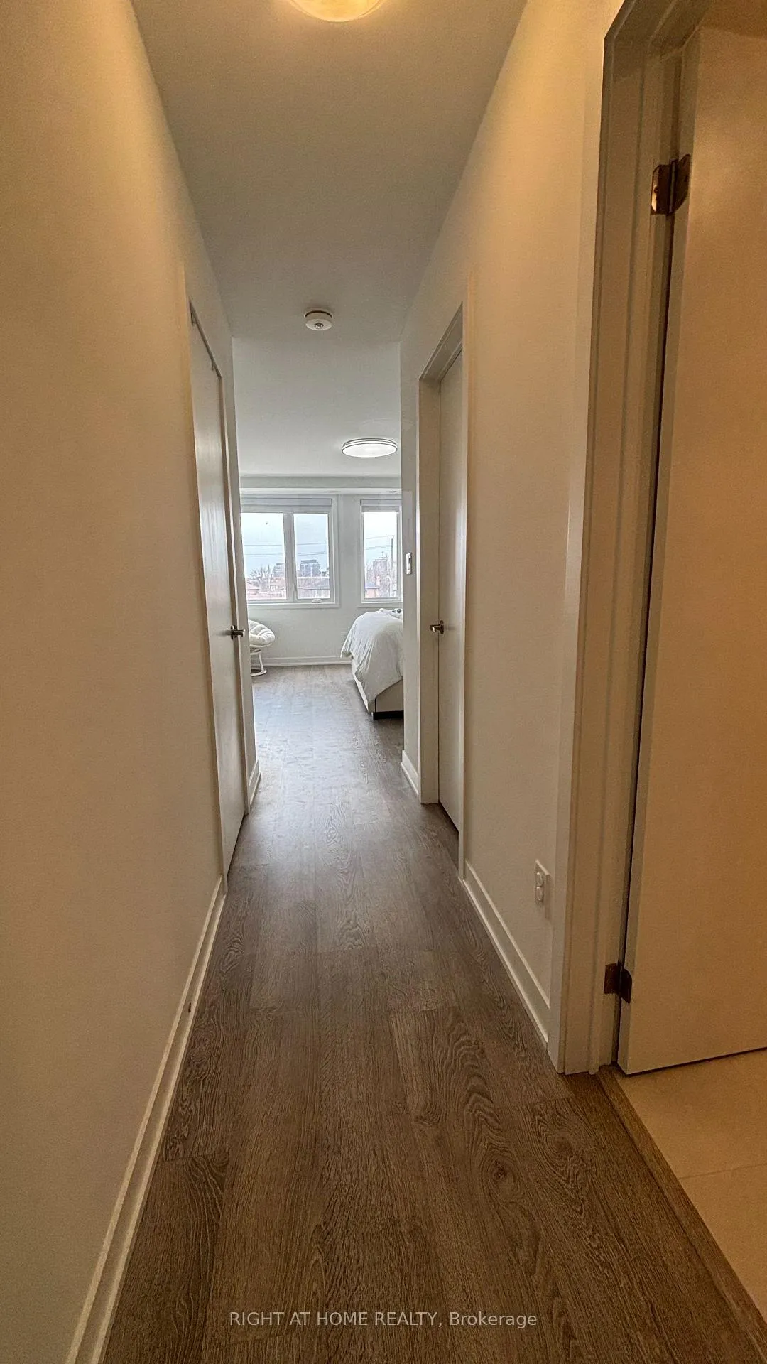 Photo 31 of 110 Green Gardens Boulevard, Toronto, Englemount-Lawrence — HOMEH