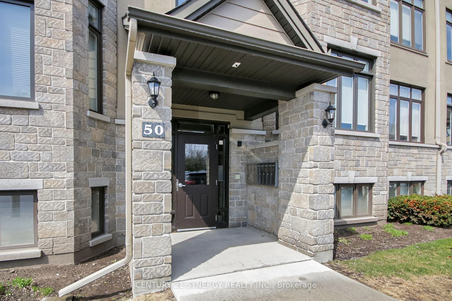 Photo 4 of Unit 7, 50 Prestige Circle, Ottawa, Chatelaine Village — HOMEH