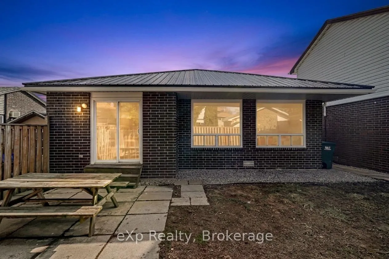 Front of 9190 Blencarn Court