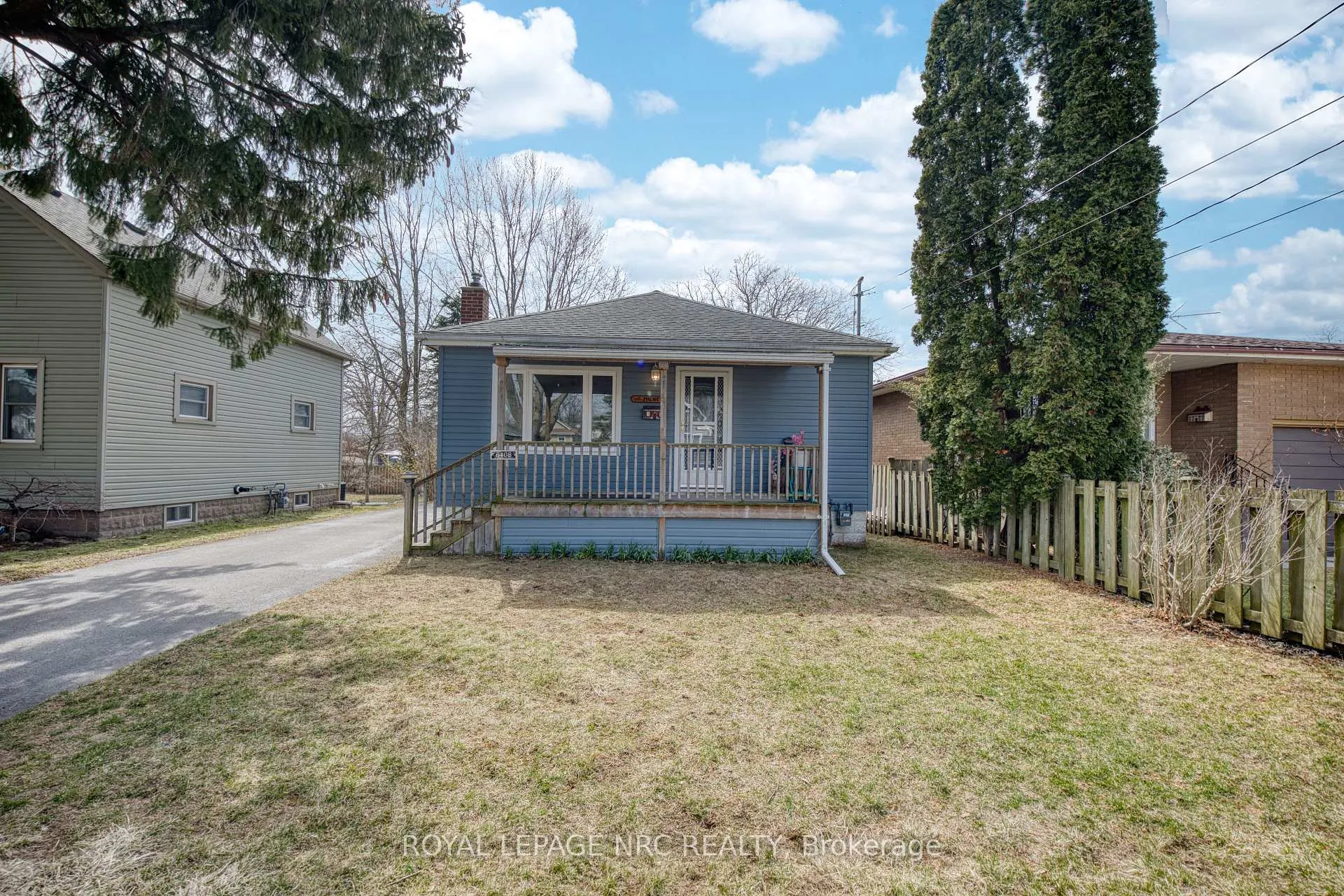 Photo 1 of 6408 Monroe Street, Niagara Falls, Dorchester — HOMEH