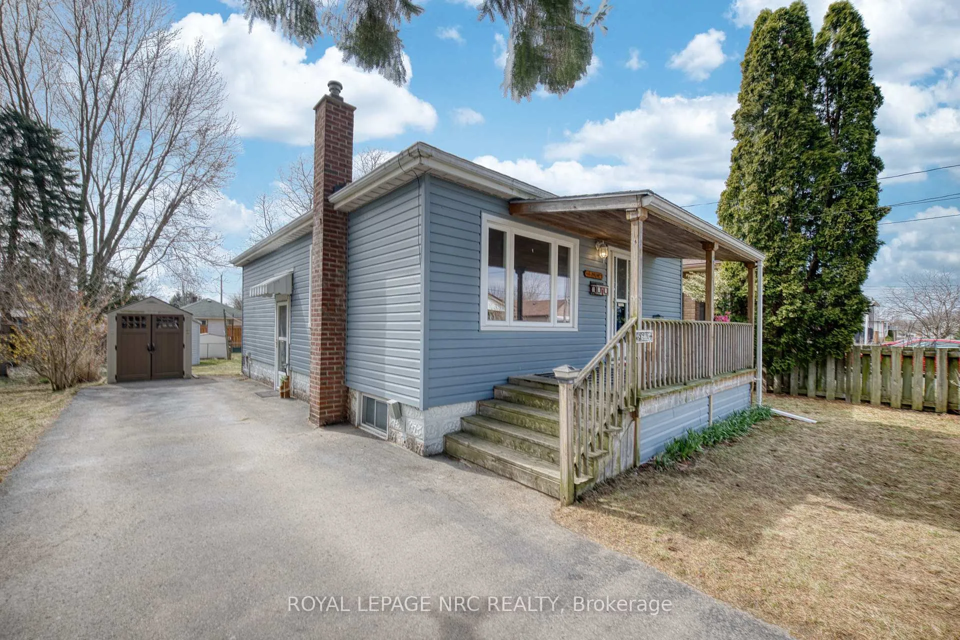 Photo 2 of 6408 Monroe Street, Niagara Falls, Dorchester — HOMEH