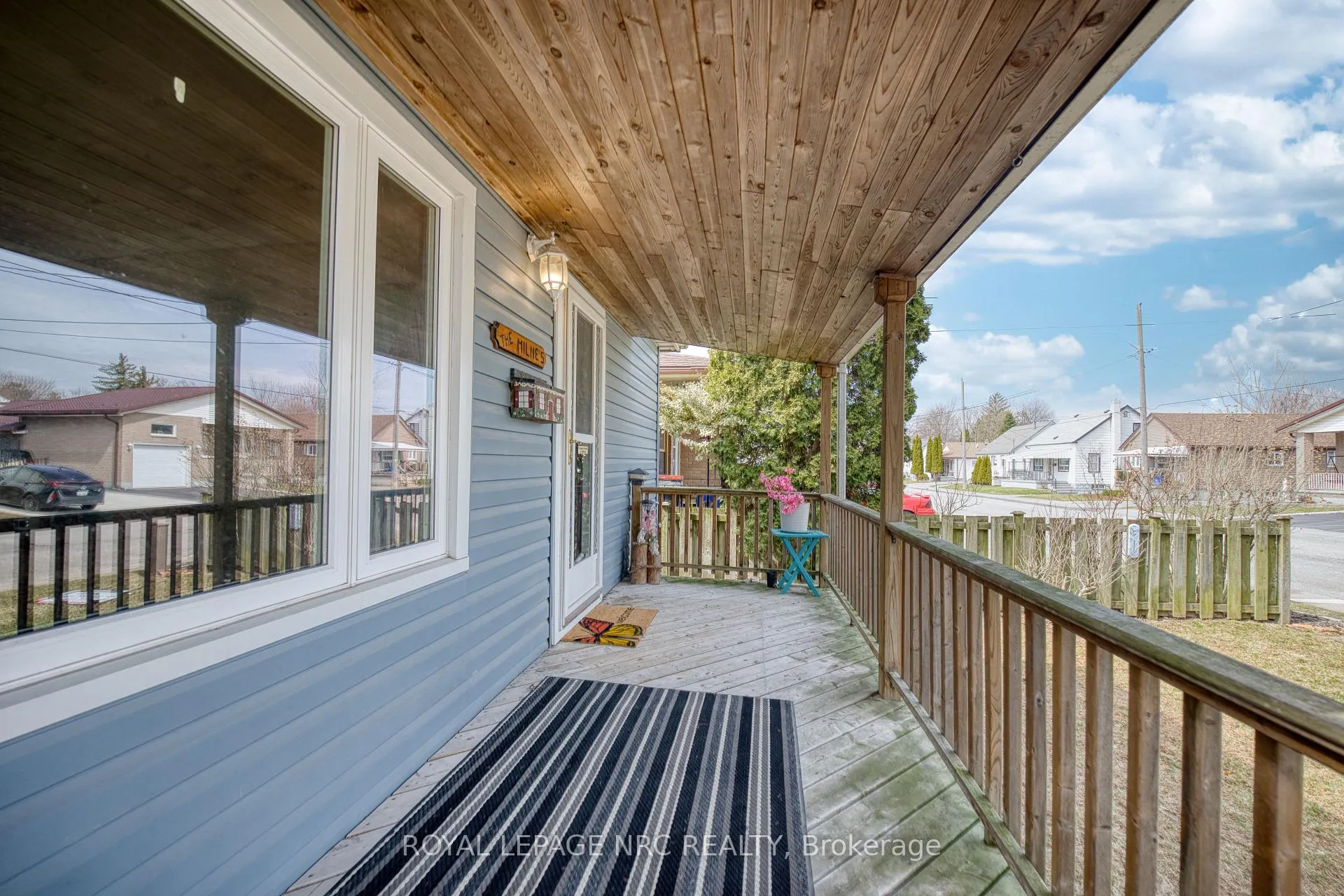 Photo 3 of 6408 Monroe Street, Niagara Falls, Dorchester — HOMEH