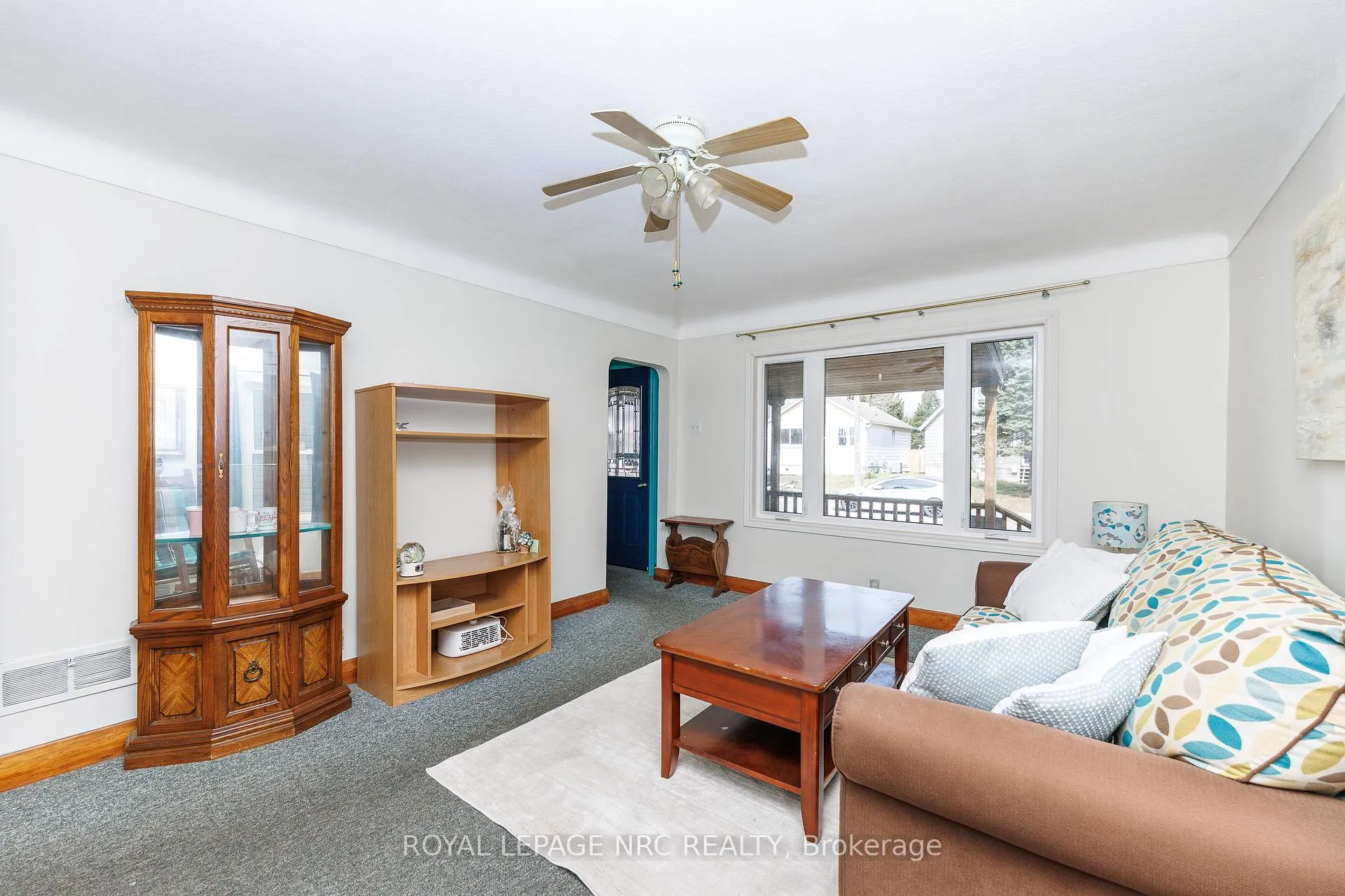 Photo 5 of 6408 Monroe Street, Niagara Falls, Dorchester — HOMEH