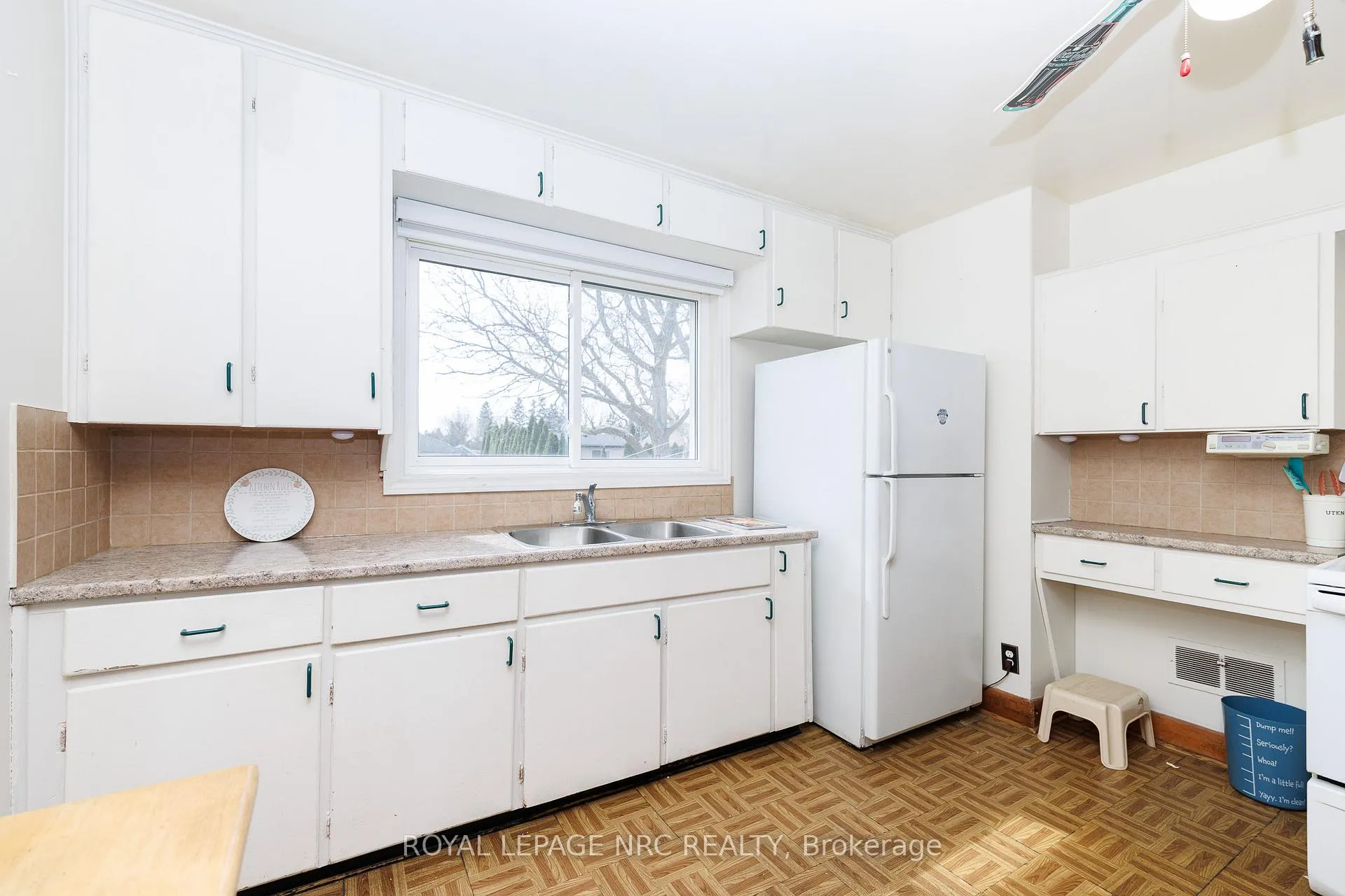 Photo 7 of 6408 Monroe Street, Niagara Falls, Dorchester — HOMEH
