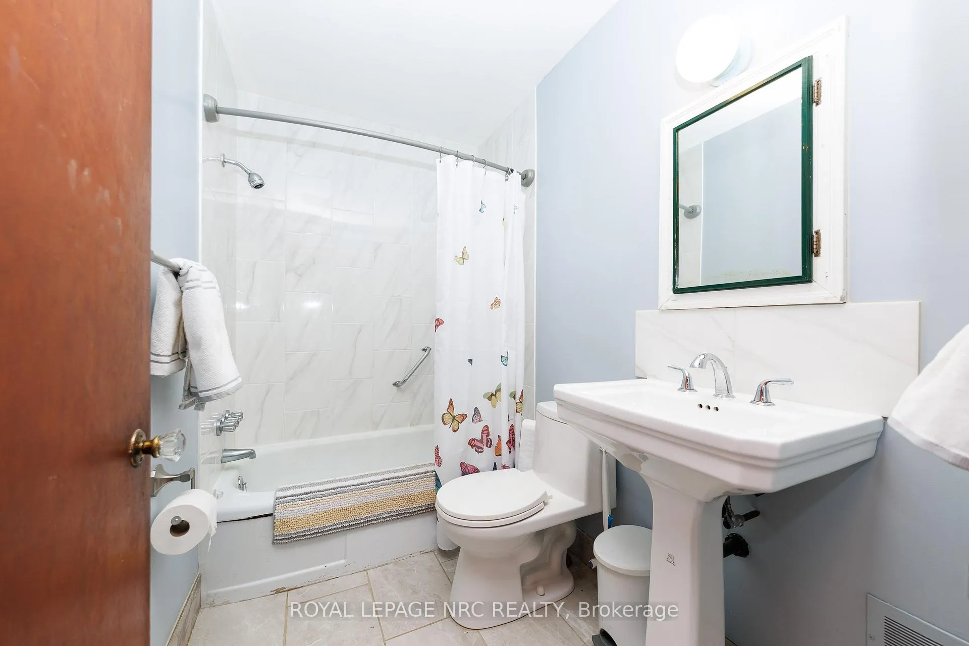 Photo 9 of 6408 Monroe Street, Niagara Falls, Dorchester — HOMEH