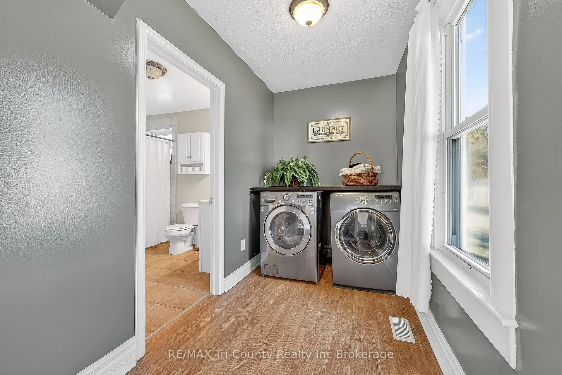 Photo 29 of 591 Lakeshore Road, Norfolk, Rural Houghton — HOMEH