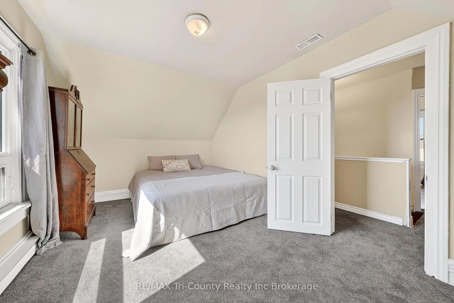Photo 41 of 591 Lakeshore Road, Norfolk, Rural Houghton — HOMEH