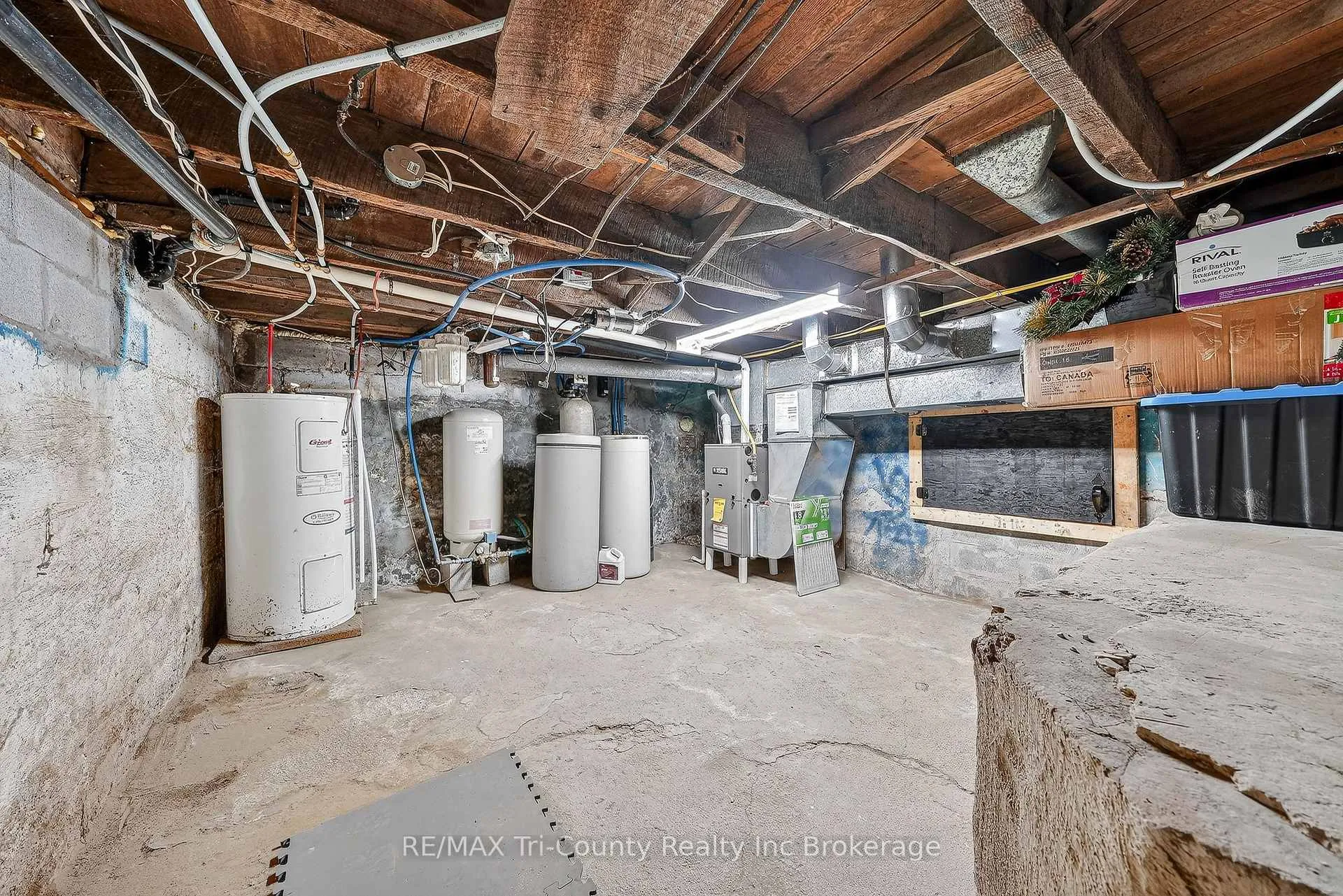 Photo 45 of 591 Lakeshore Road, Norfolk, Rural Houghton — HOMEH