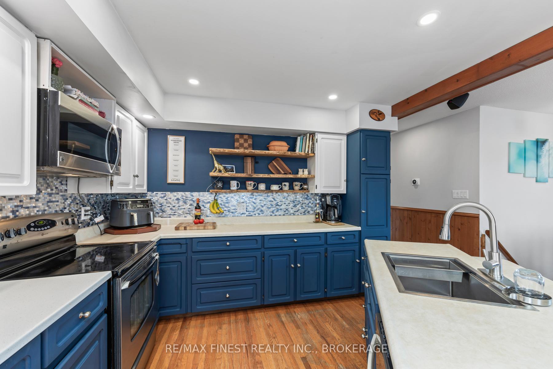 Photo 21 of 706 Caton Road, Loyalist, Lennox and Addington - South — HOMEH