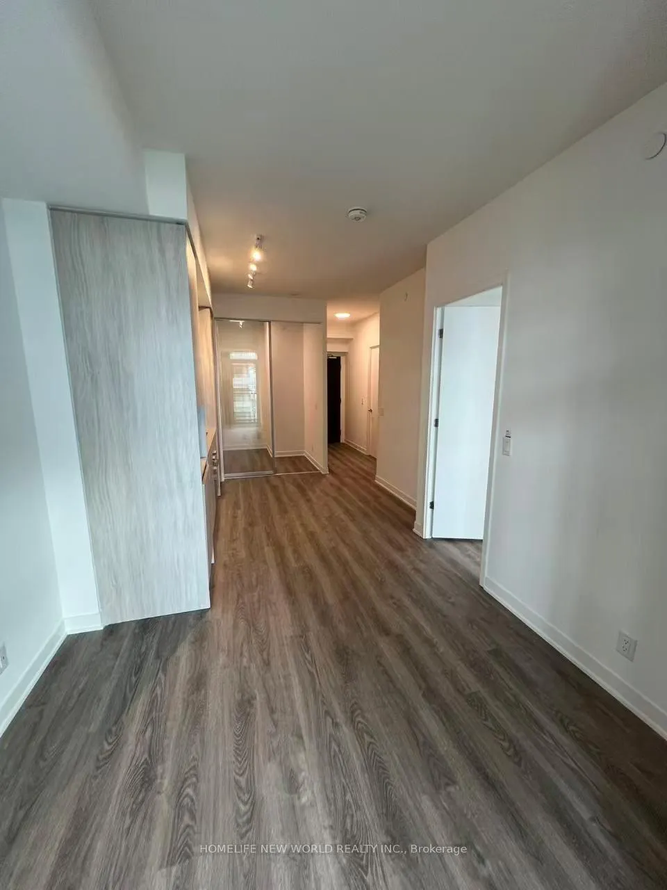 Photo 4 of Unit 2807, 180 Front Street E, Toronto, Moss Park — HOMEH