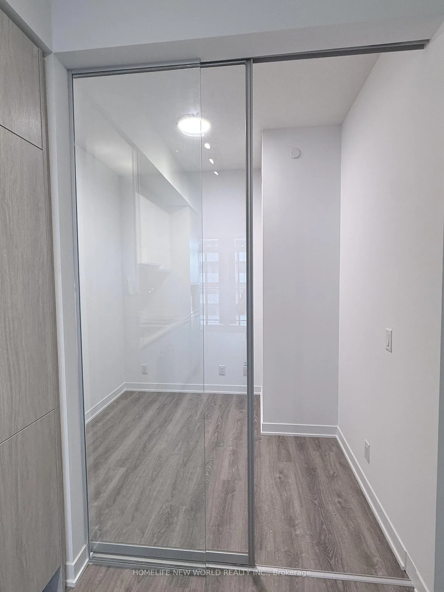 Photo 10 of Unit 2807, 180 Front Street E, Toronto, Moss Park — HOMEH