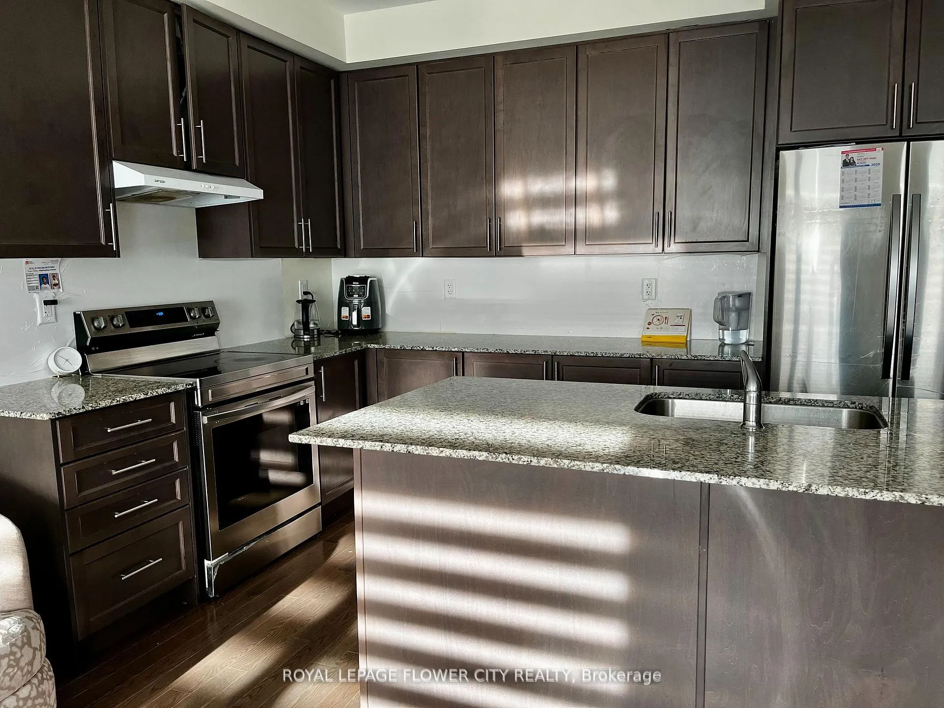 Photo 7 of 523 Danks Ridge Drive, Ajax, South East — HOMEH