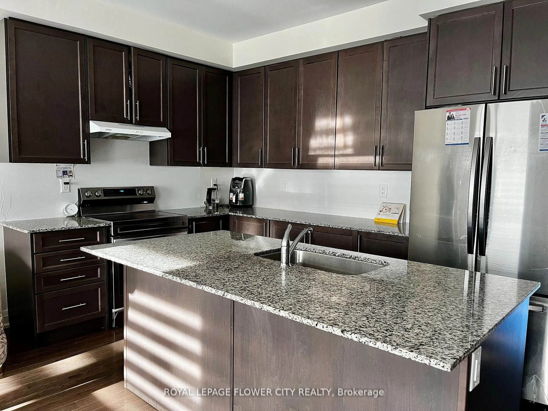 Photo 8 of 523 Danks Ridge Drive, Ajax, South East — HOMEH