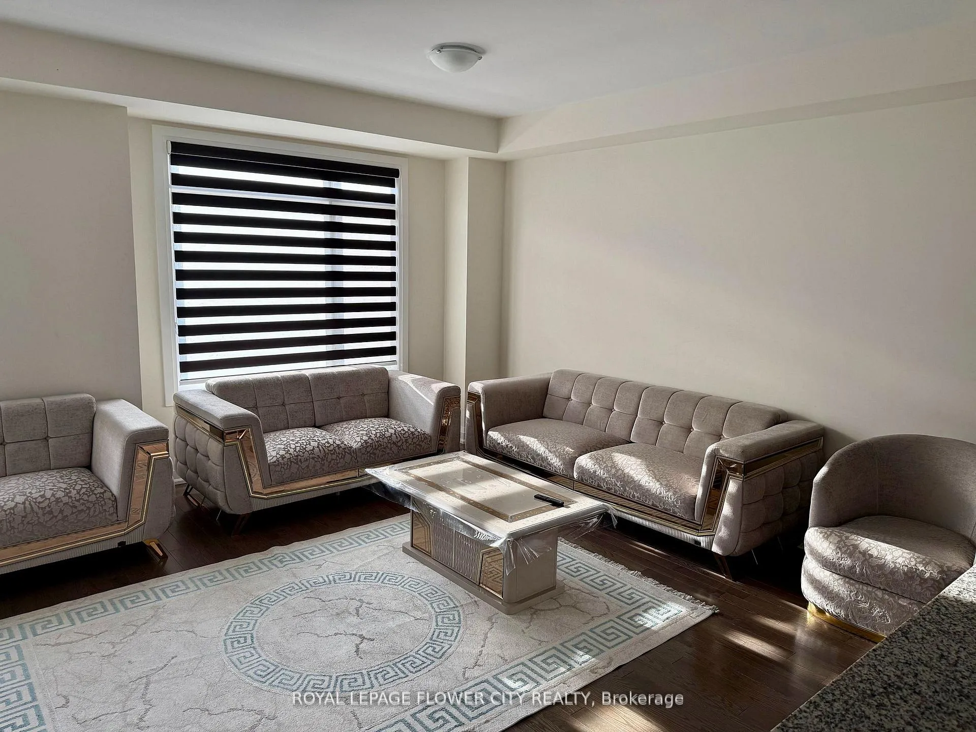 Photo 11 of 523 Danks Ridge Drive, Ajax, South East — HOMEH