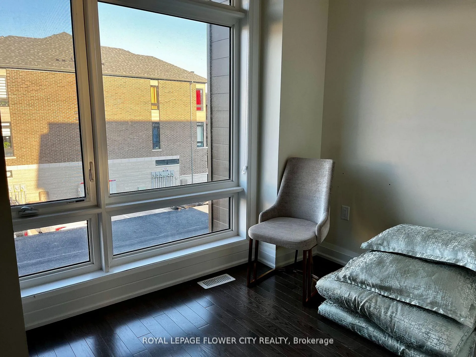 Photo 17 of 523 Danks Ridge Drive, Ajax, South East — HOMEH