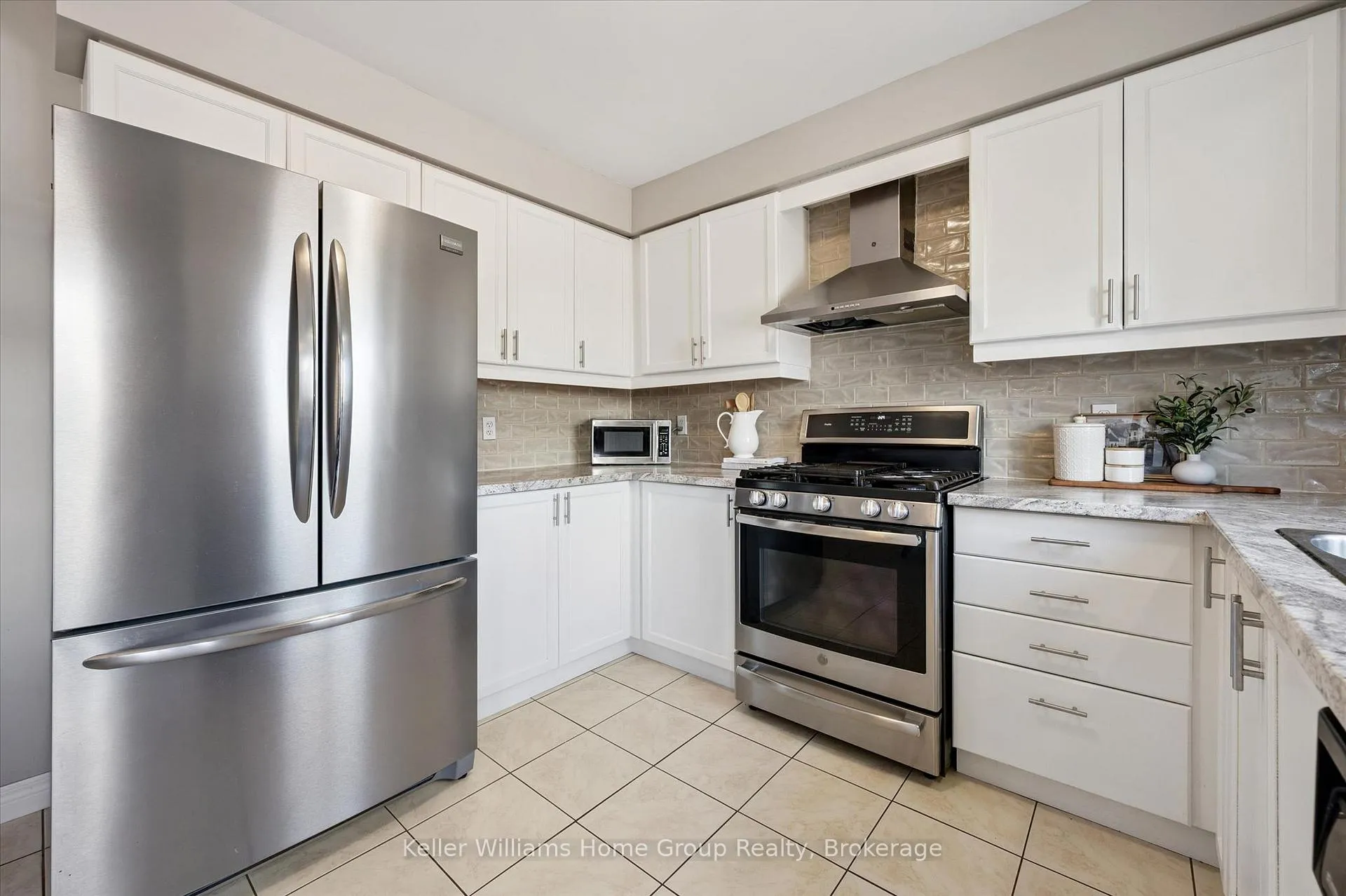 Photo 17 of 35 Thornton Street, Guelph, Grange Road — HOMEH