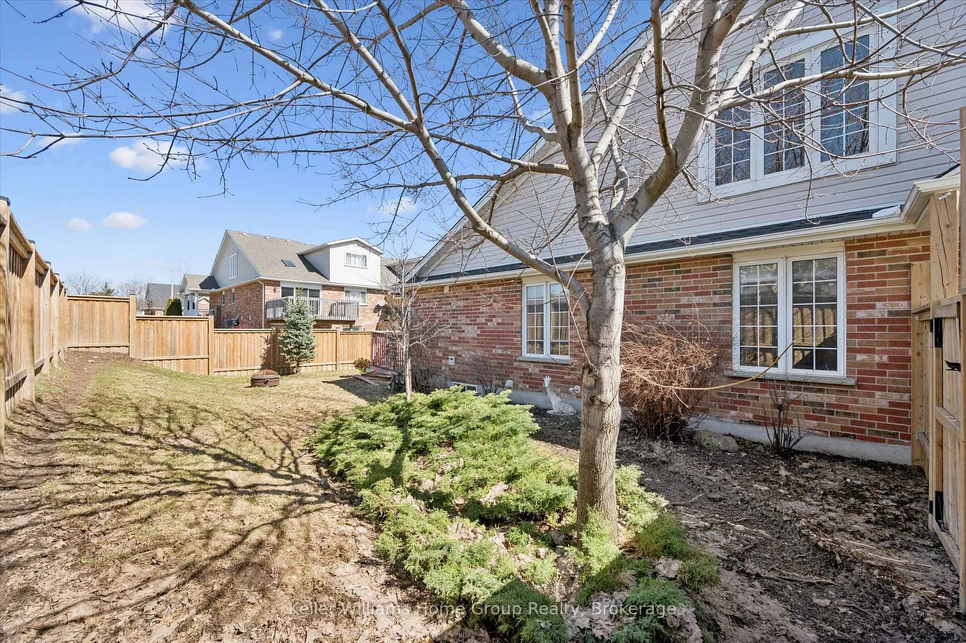 Photo 40 of 35 Thornton Street, Guelph, Grange Road — HOMEH