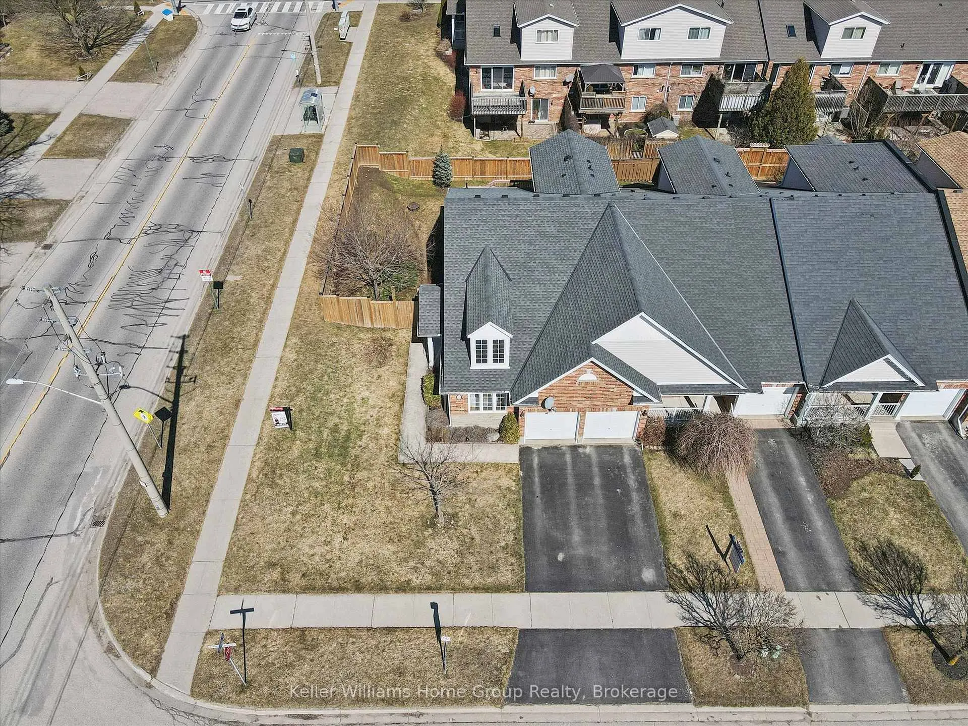 Photo 42 of 35 Thornton Street, Guelph, Grange Road — HOMEH